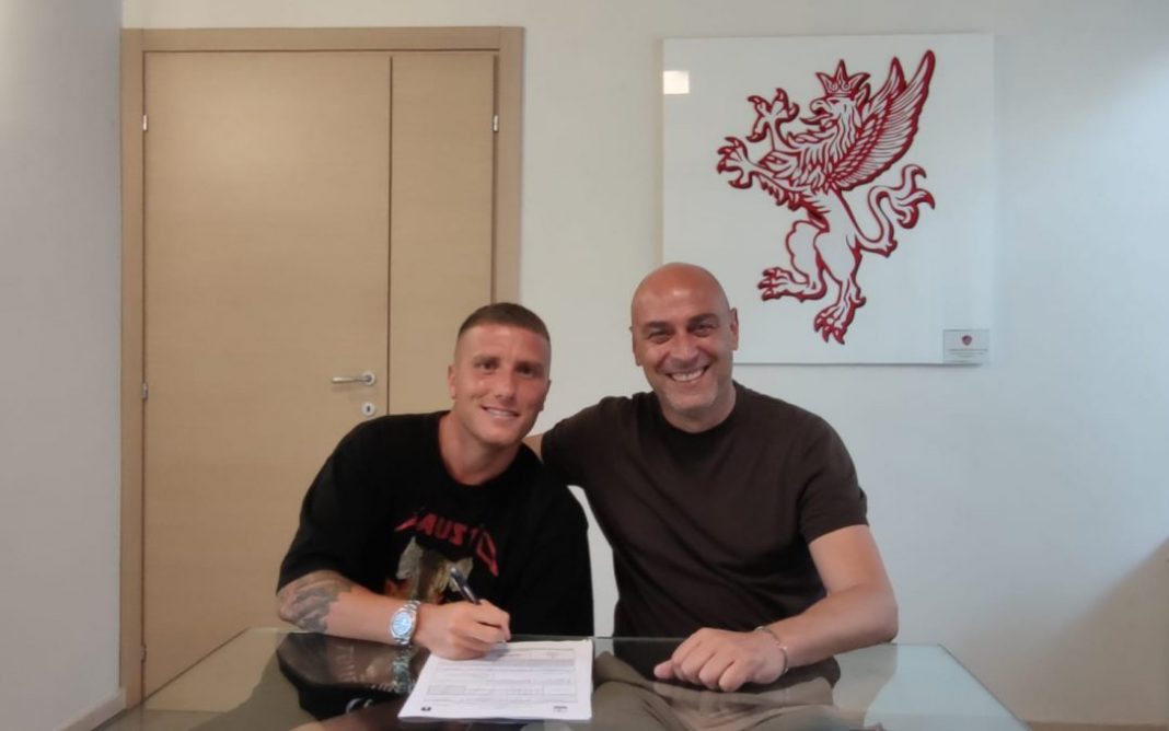 Lisi-alla-firma-con-Giannitti-1080x675