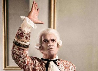 Al Teatro Verdi la rivalità tra Mozart e Salieri nell’Amadeus di Peter Shaffer portato in scena da Ferdinando Bruni e Francesco Frongia