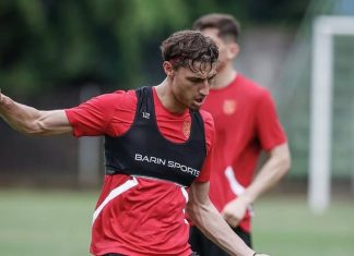 Finisce 10-2 la partita tra la Bulgaria di Bozhinov (in campo nel secondo tempo) e le Isole Salomone