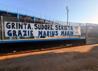 La Curva omaggia Marius Marin con uno striscione: “Grinta, sudore e serietà. Grazie”