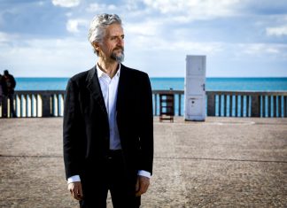 Ascanio Celestini apre la stagione 2026/27 del Teatro Nuovo di Pisa con Poveri cristi
